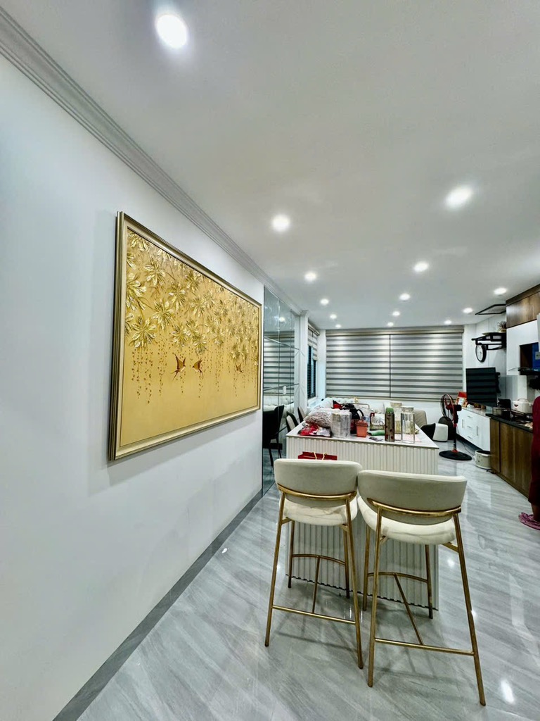 BÁN NHÀ 7 TẦNG TẠI ĐƯỜNG HỒ TÙNG MẬU - Ô TÔ VÀO NHÀ - VÀI BƯỚC RA Ô TÔ TRÁNH- NỘI THẤT ĐẸP.